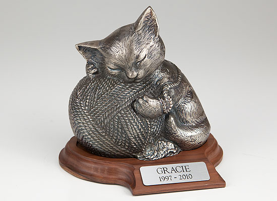 Precious Kitty - Silver with base